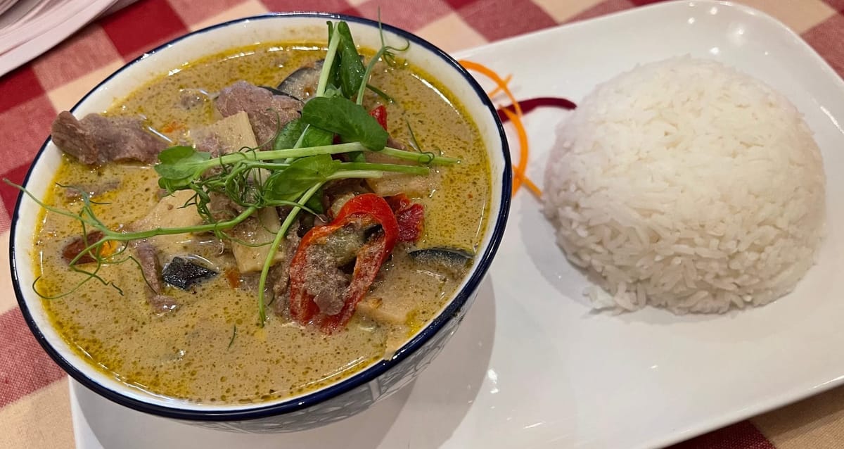 Currys tailandeses: historia, cultura y variedades de un plato emblemático